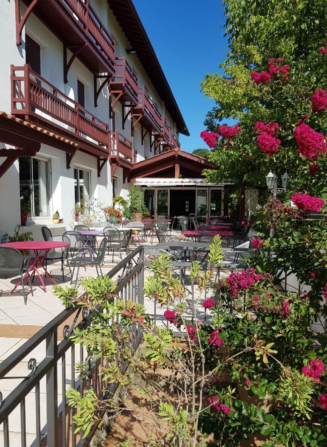 Hotel Pyrenees Atlantique Saint-Pée-sur-Nivelle Екстериор снимка