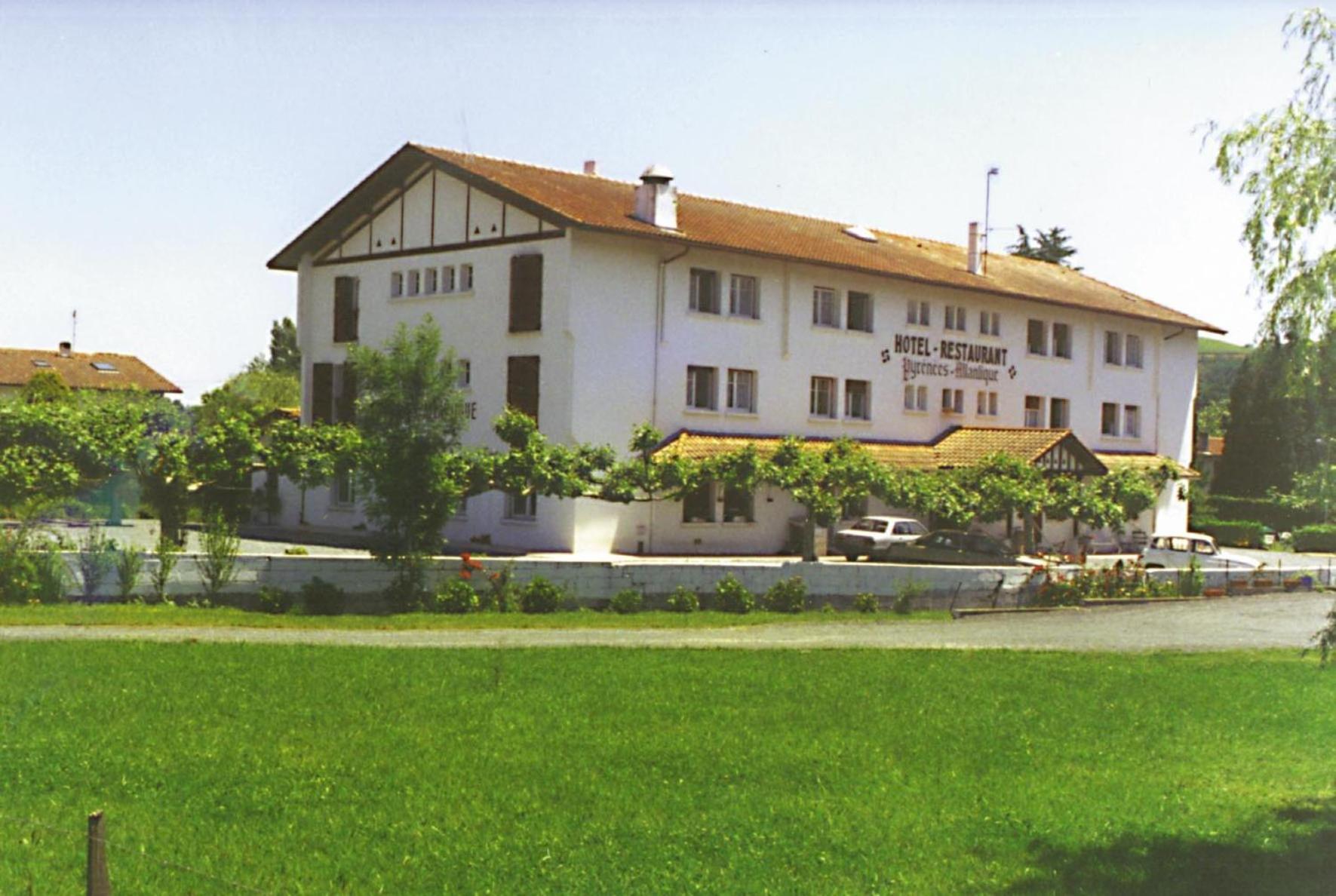 Hotel Pyrenees Atlantique Saint-Pée-sur-Nivelle Екстериор снимка